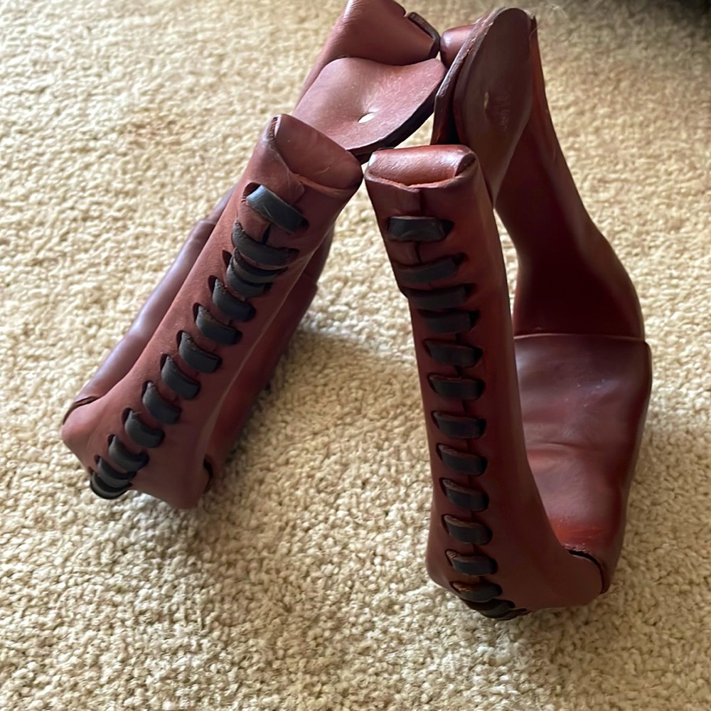 New Leather Stirrups from Bob Marshall Saddlery